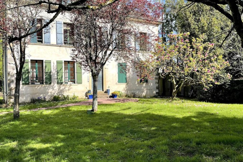 Le Manoir Mermoz : Appartement T2 Tout Equipe Rennes Exterior photo